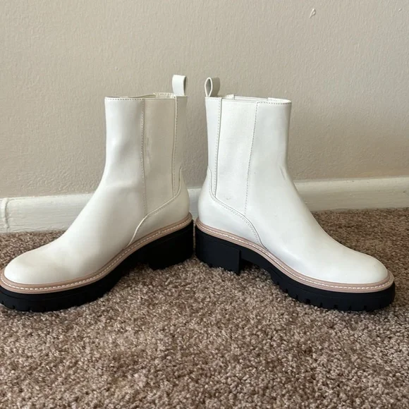 Open Edit Women's White Mya Lug Sole Chelsea Boot - Picture 3 of 6